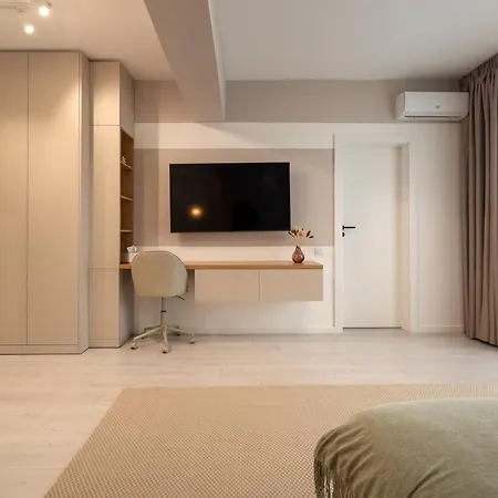 Terra Iuliu Maniu Pacii With Privat Parking New Building 부쿠레슈티